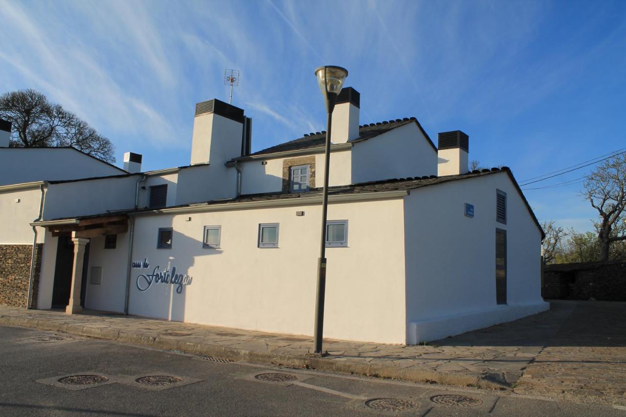 Casas Da Fortaleza Casa Do Garda Outeiro de Rei Exterior foto